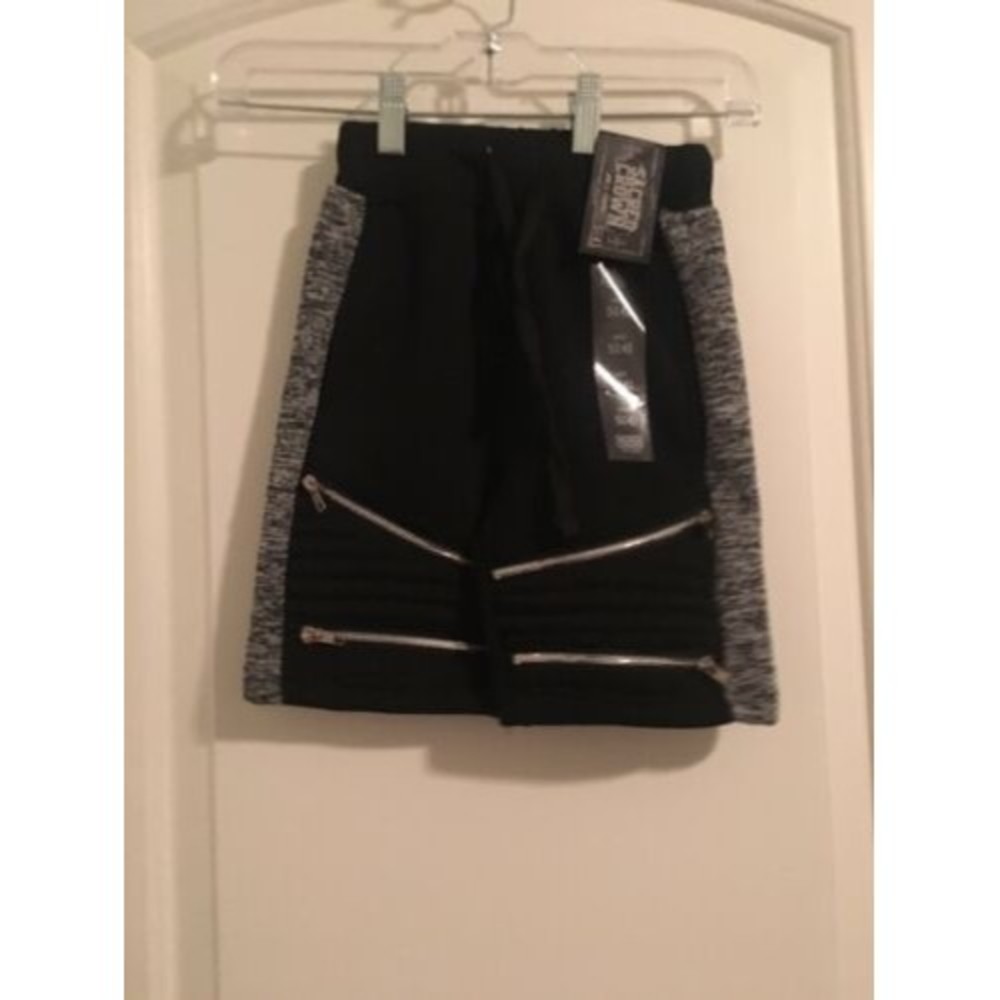 Sacred Crown Boys Jogger Shorts Size Small 4 Black Gray
